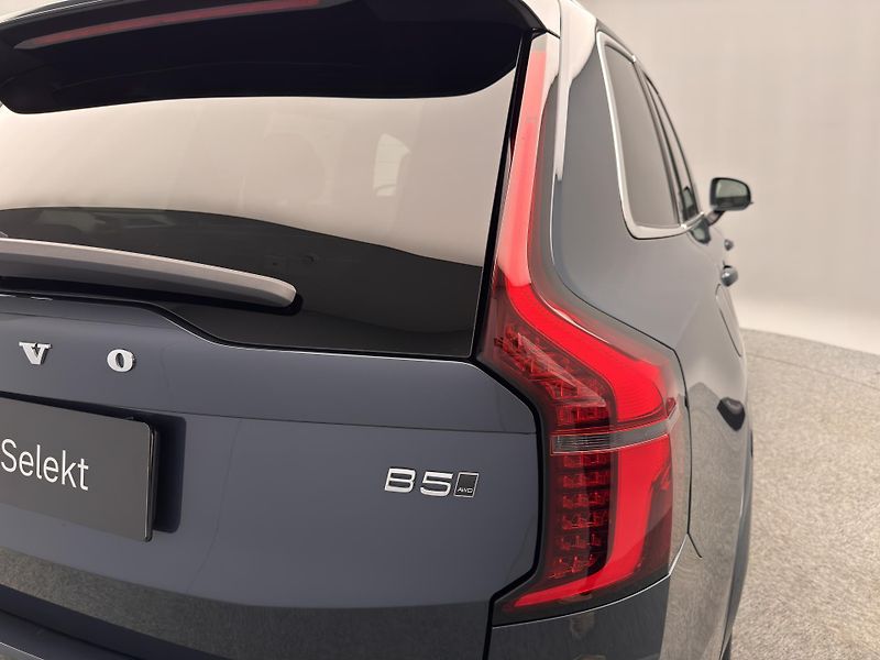 Volvo XC90 B5 AWD CORE CZ 1.maj  - fotka 21 z 43