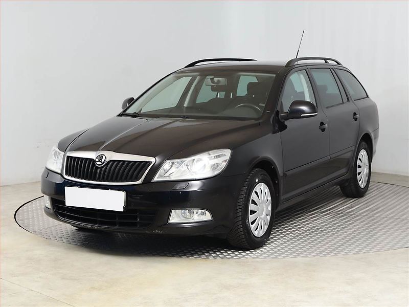 Škoda Octavia (2009) Elegance 1.4 TSI, po STK - fotka 2 z 12