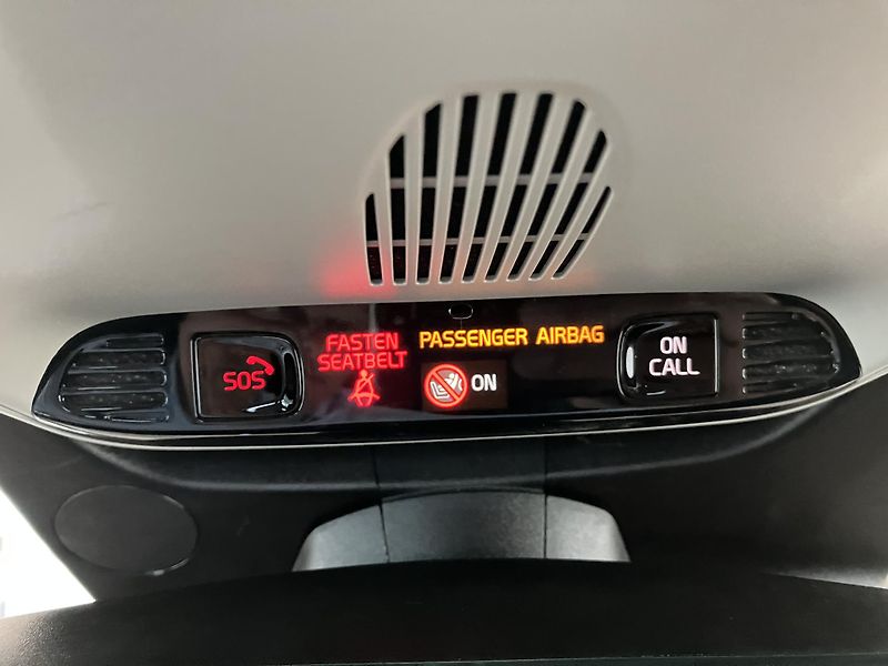 Volvo XC90 B5 AWD INSCRIPTION AT8, ČR - fotka 45 z 49