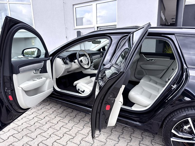 Volvo V90 T8 AWD ULTRA *VZDUCH* + kola - fotka 11 z 60