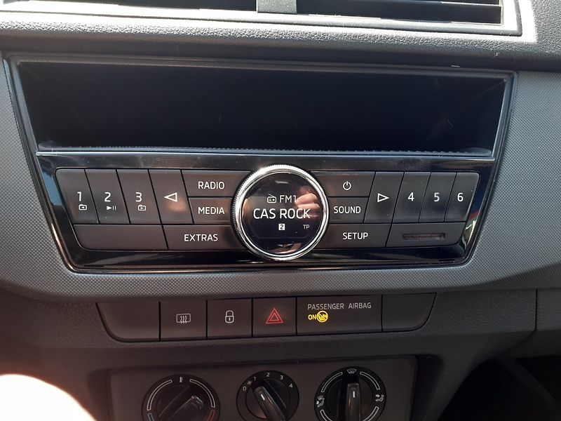Škoda Fabia (2018) 1.0 TSI ČR - fotka 9 z 26