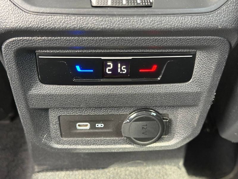 Volkswagen Tiguan Allspace (2021) 2.0 TDI 110 kW Elegance 7DSG - fotka 23 z 26