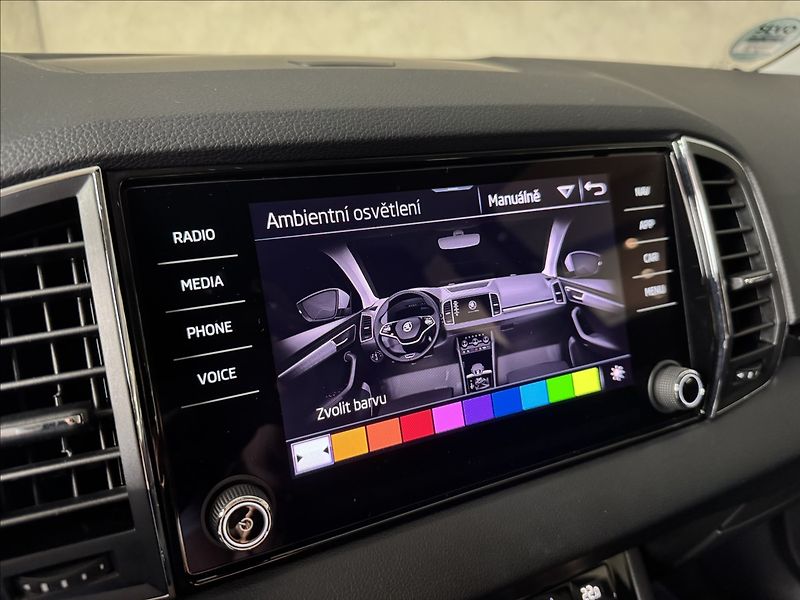 Škoda Karoq 1,5 TSi  DSG Style LED Kamera - fotka 30 z 46