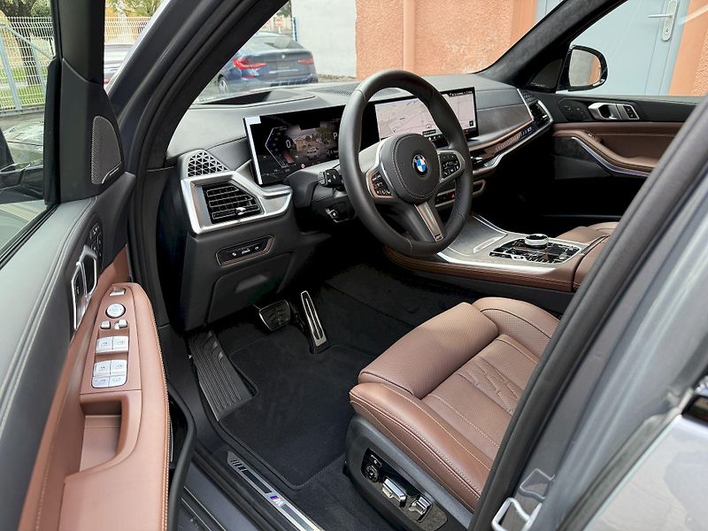 BMW X7 xDrive40d M-PRO Indiv. FULL - fotka 16 z 56