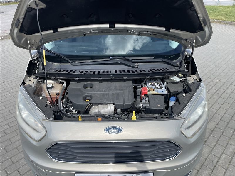 Ford Tourneo Connect 1,5 TDCi Trend Klima bez koroz - fotka 21 z 33