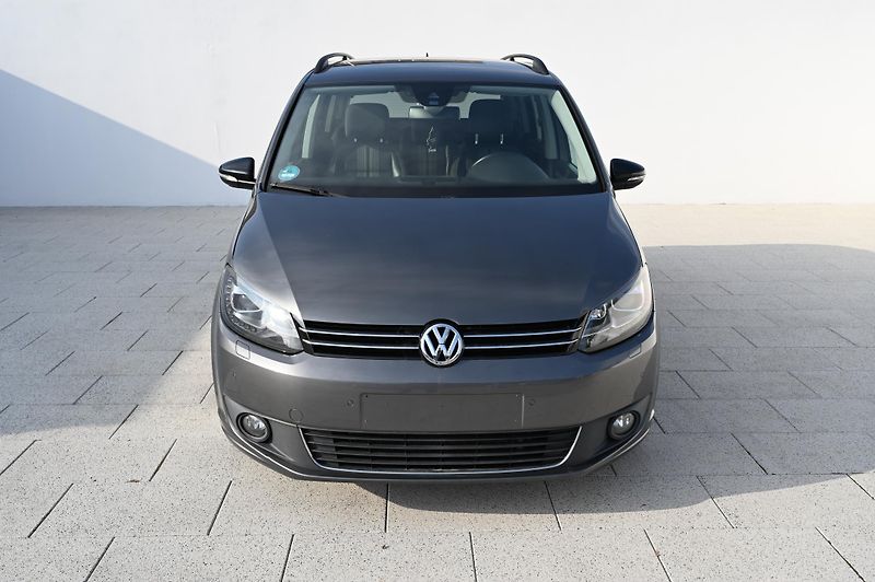 Volkswagen Touran 2.0TDI 103KW Match 7Míst 11/12 - fotka 2 z 49