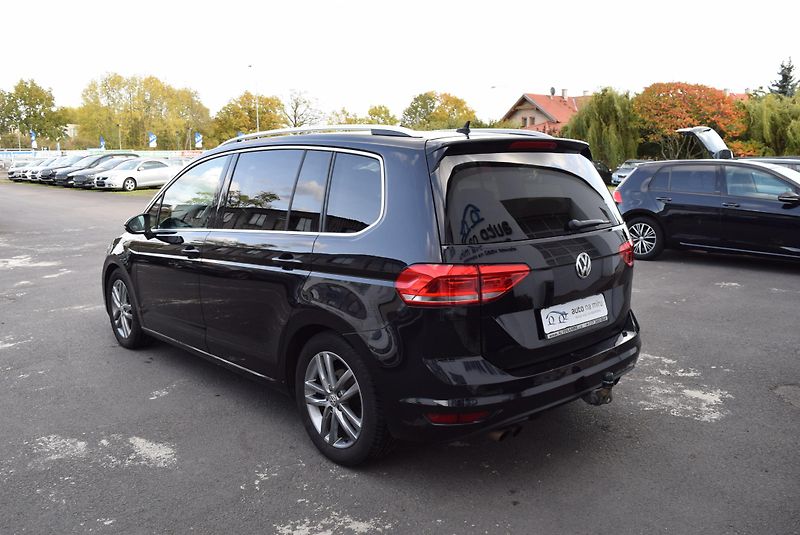 Volkswagen Touran (2016) 1.4TSI 110kw CLBMT 7MÍST TAŽN - fotka 11 z 50