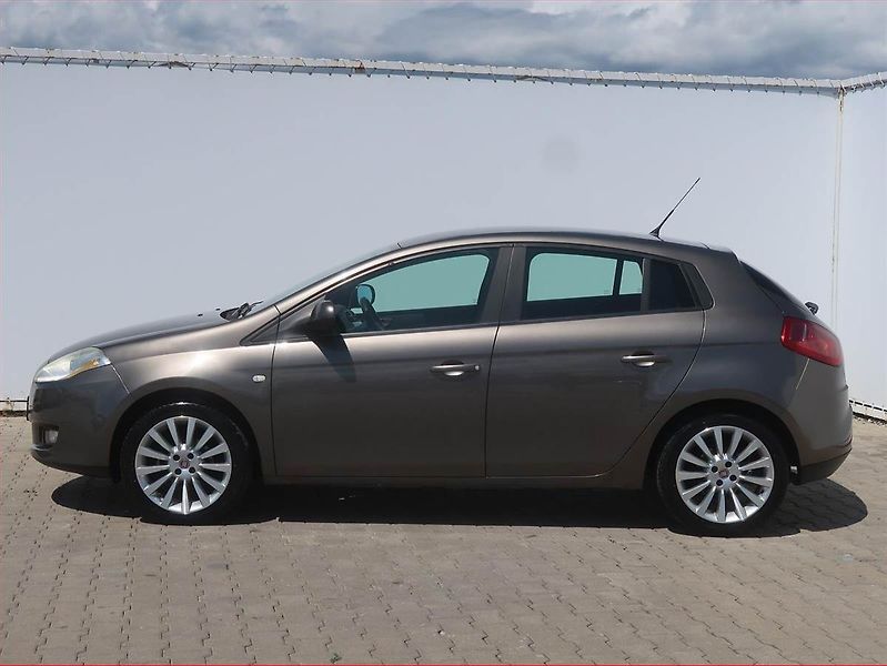 Fiat Bravo (2007) 1.4 16V, nová STK, slušný stav - fotka 3 z 14