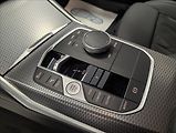 BMW Řada 3 320 i xDrive - náhled 20