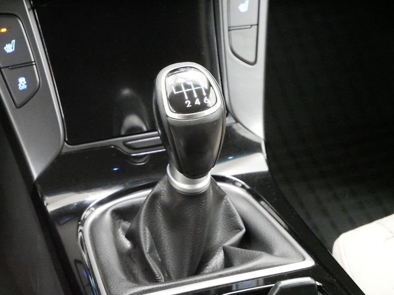 Hyundai i40 - fotka 22 z 26