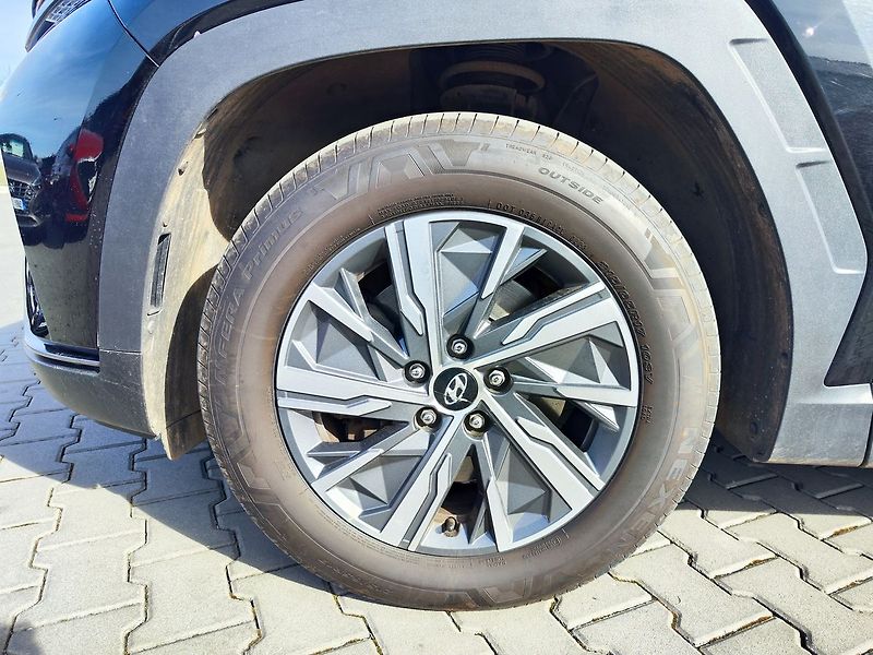 Hyundai Tucson 1.6 T-GDI/132kW Smart DCT MHEV - fotka 30 z 30