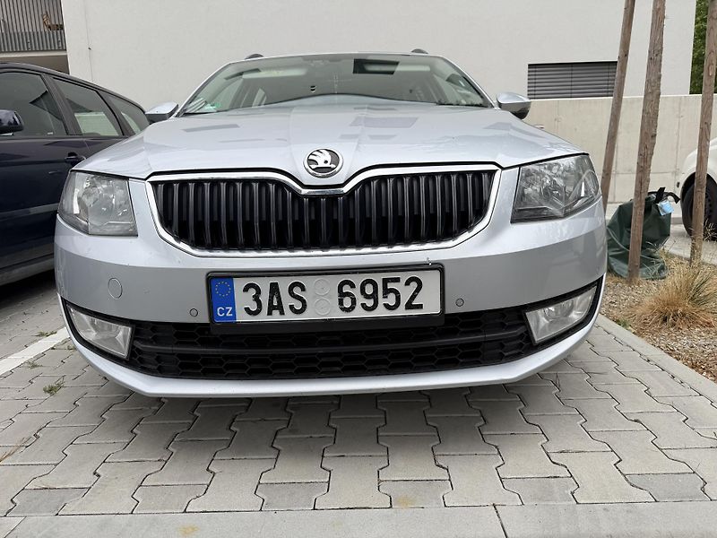 Škoda Octavia (2013) - fotka 2 z 28