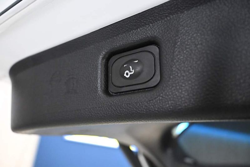 Ford S-MAX (2020) 2.0 140 KW LED ACC SONY 8AT EC - fotka 21 z 34