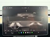 Tesla Model Y SR RWD LFP 220kW 1.Maj DPH - náhled 19