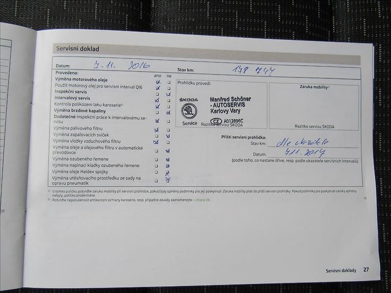 Škoda Octavia 1,6 TDi 77kW Sedan - fotka 28 z 30