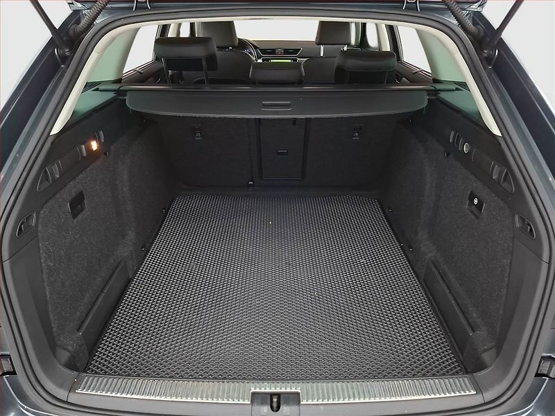 Škoda Superb (2018) 1.6 TDI, Kůže, Navi, Tempomat - fotka 14 z 21