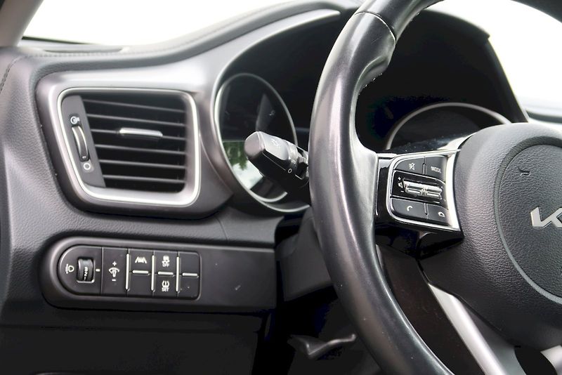 Kia Ceed (2022) Sportswagon,  1.0 T-GDI / 88 k - fotka 8 z 29