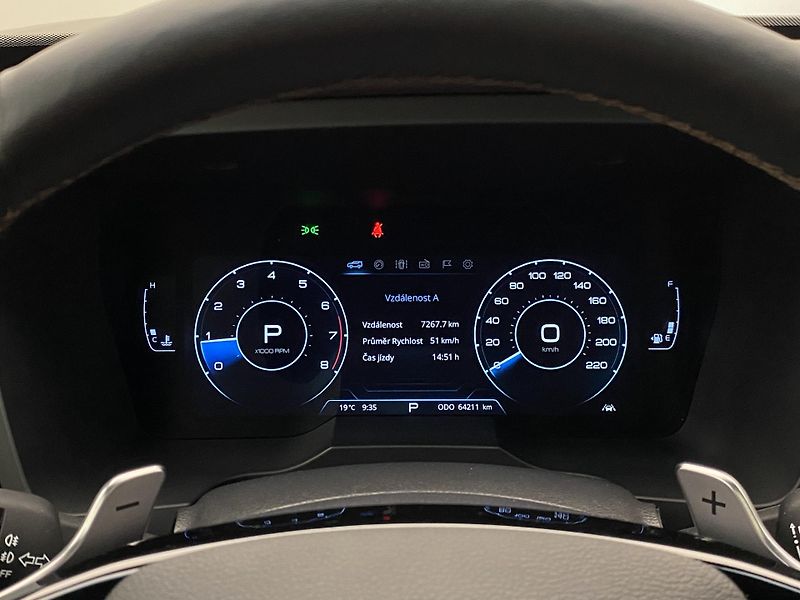 SsangYong Korando 1.5 T-GDI PREMIUM REZERVACE - fotka 23 z 38