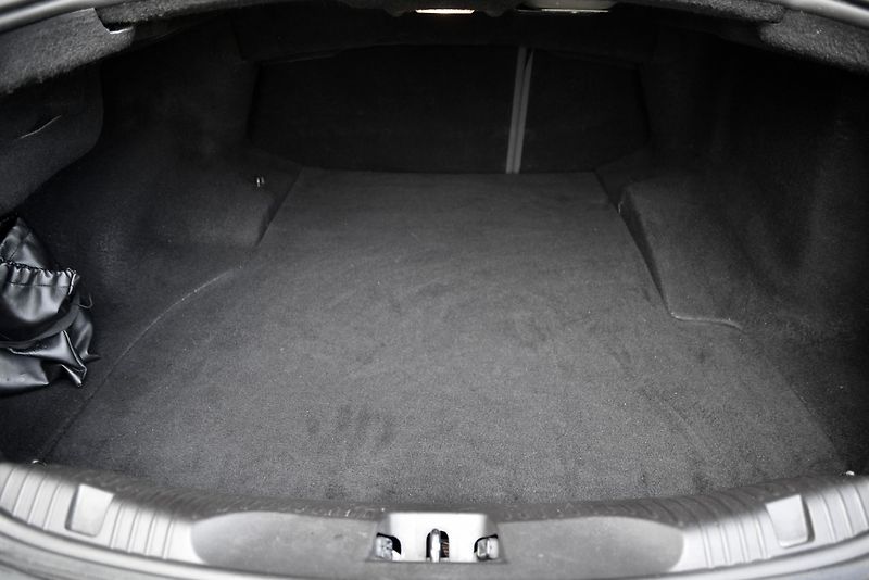Jaguar XF 3.0 V6 S 202 kW A/T,XENON,NAVI - fotka 44 z 48
