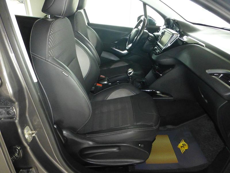 Peugeot 2008 (2015) 1,6HDI-88KW*NAVI*ALU*VYHŘ.SED* - fotka 20 z 29