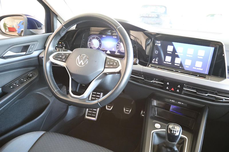 Volkswagen Golf Variant (2023) 2.0TDI LED Navi Tažné Display - fotka 22 z 39