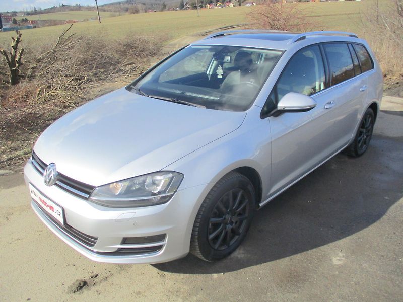 Volkswagen Golf 2.0TDi 110kW HIGHLINE L+Z PNEU - fotka 2 z 45