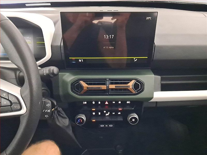 Dacia Spring (2025) Extreme Electric 65 (27 kWh) - fotka 12 z 18