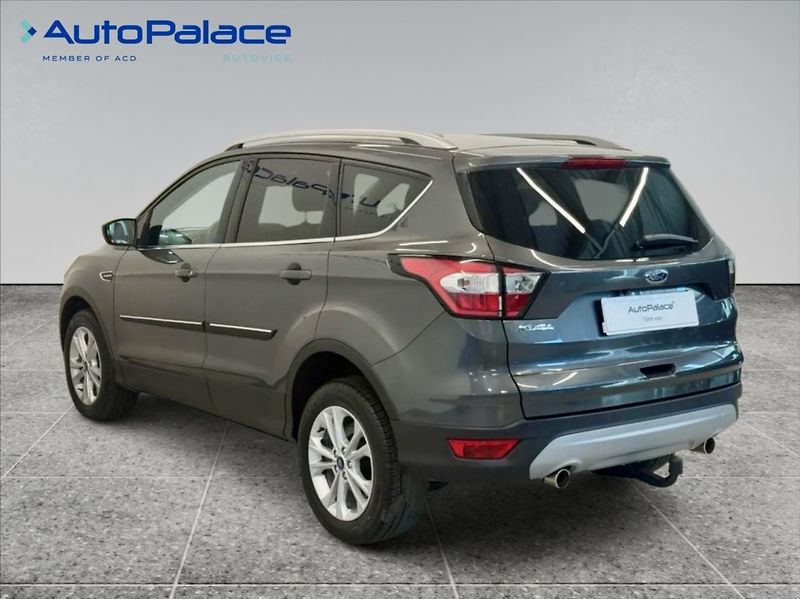 Ford Kuga 1,5 EcoBoost TITANIUM CZ - fotka 6 z 19