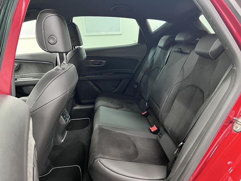 Seat Leon Cupra 300, 221 kW, REZERVACE - fotka 16 z 34