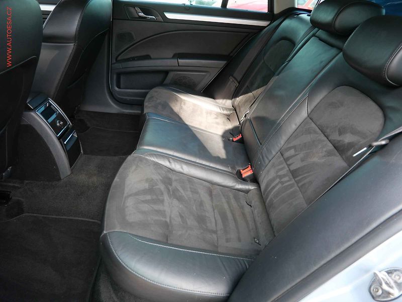 Škoda Superb (2012) 2.0TDi 4x4, Elegance, DSG - fotka 9 z 28