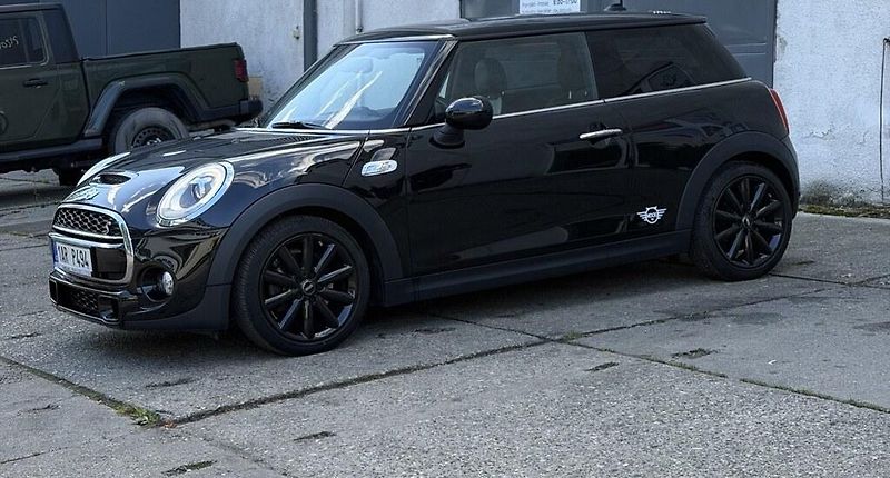 Mini Cooper S (2016) 2.0 Benzin / Automat - fotka 11 z 11