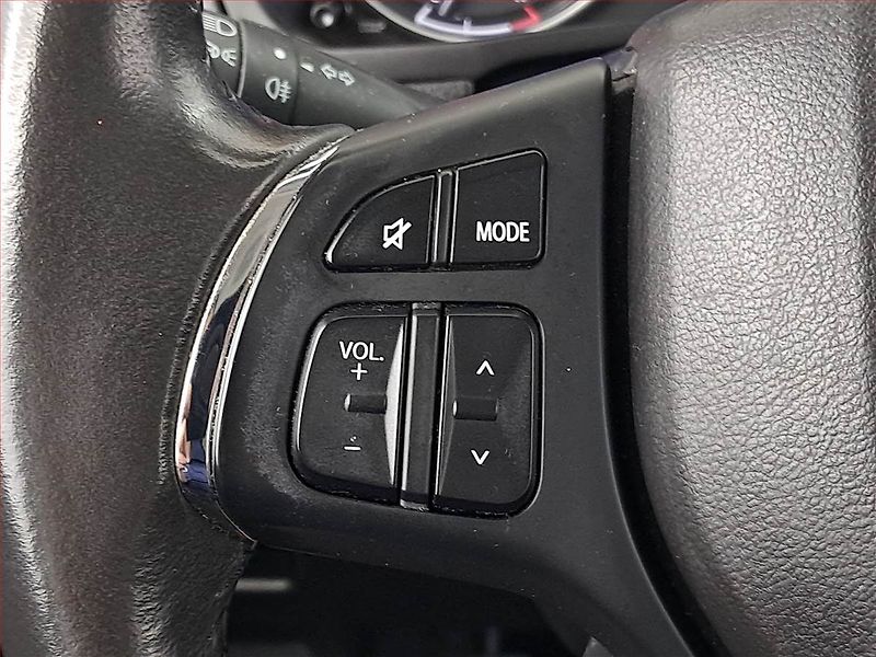 Suzuki Baleno (2017) 1.2 DualJet, Park. senzory - fotka 15 z 16