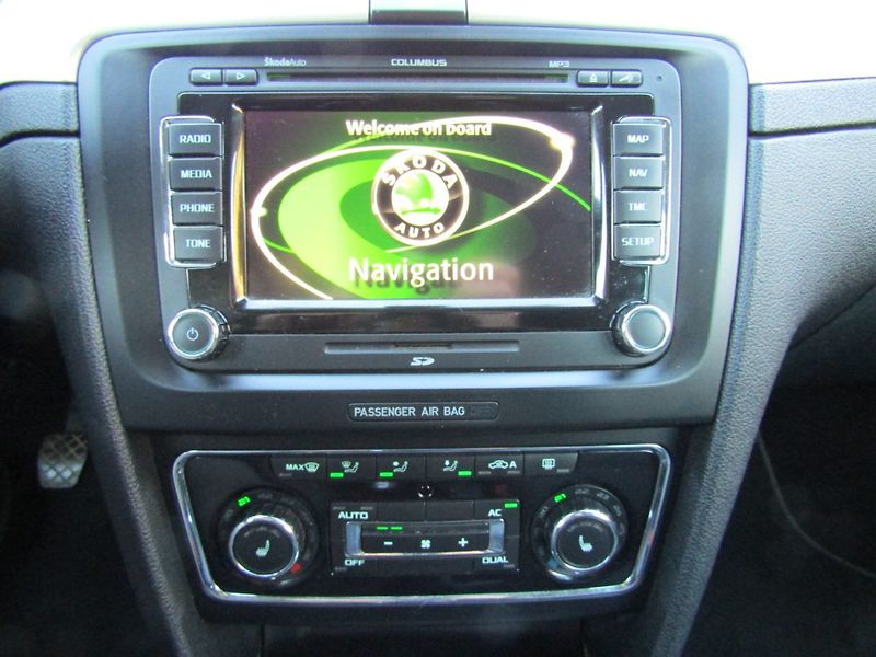 Škoda Superb (2011) 2.0 TDI 103kW  BEZ KOROZE - fotka 34 z 41