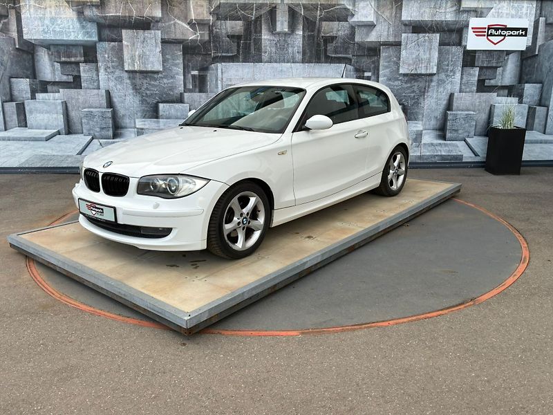 BMW Řada 1 (2008) 118D, 105KW - fotka 3 z 20