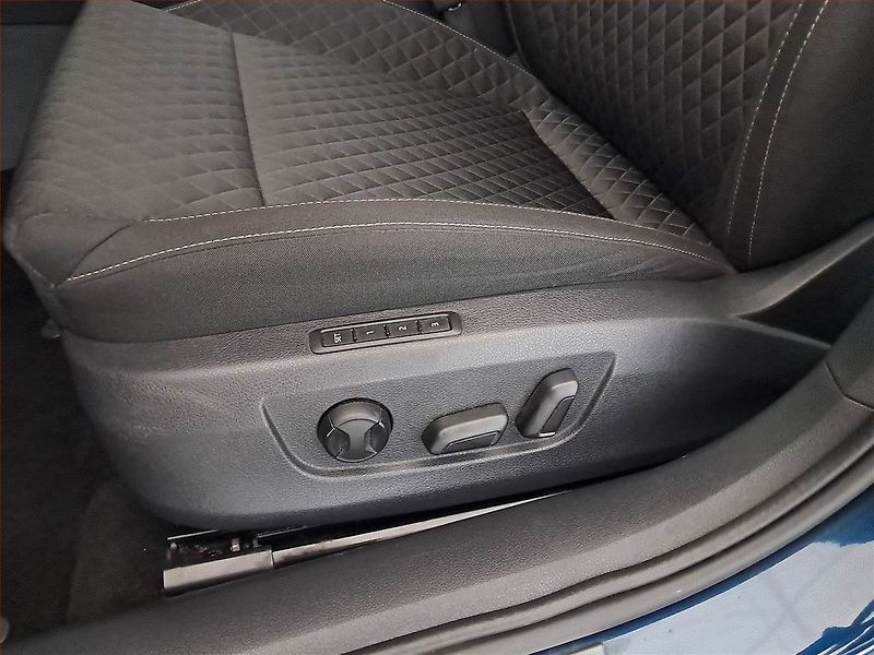 Škoda Superb (2023) Style iV 1.4 TSI PHEV - fotka 16 z 23