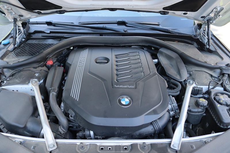 BMW Řada 8 840i XDRIVE CABRIO M-PAKET G14 - fotka 49 z 49