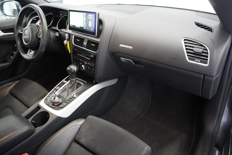 Audi A5 2,0 TDI S-LINE AUTOMAT - fotka 24 z 26