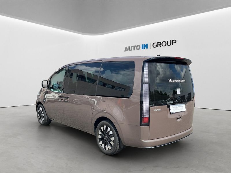 Hyundai Staria (2025) LUXURY 1.6 117kW, HEV, ČR, 1.m - fotka 7 z 30