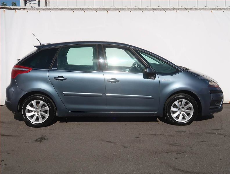 Citroën C4 Picasso (2010) Exclusive 2.0 HDi, Automat - fotka 6 z 22