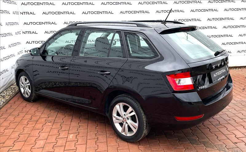 Škoda Fabia 1,0 TSi,Po servisu,1.maj.,ČR - fotka 6 z 22