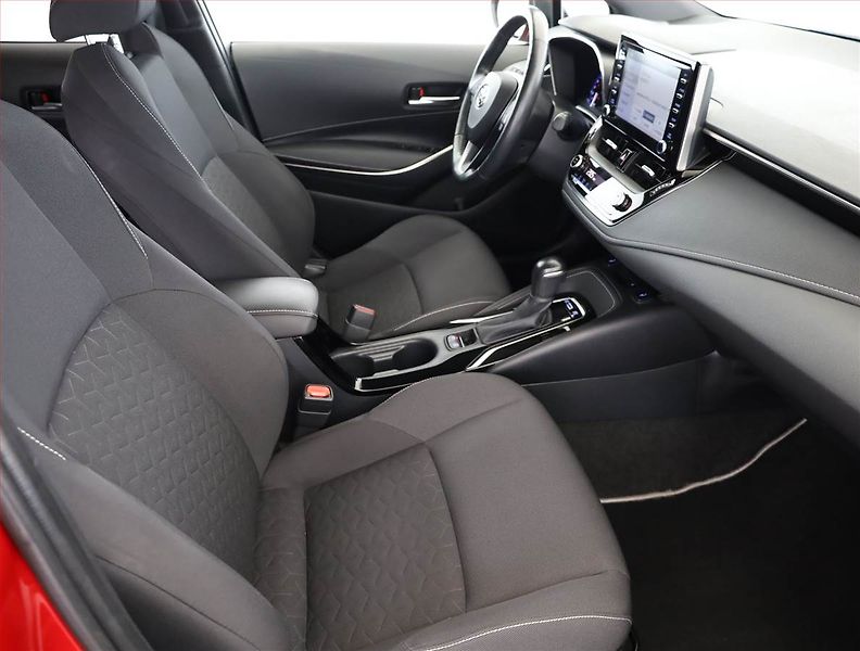 Toyota Corolla (2020) GR Sport 1.8 Hybrid - fotka 7 z 19