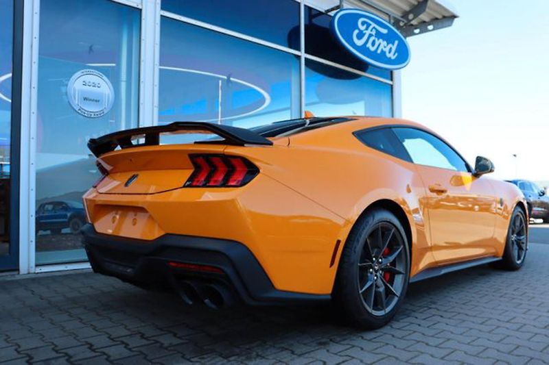 Ford Mustang (2026) 5.0 Dark Horse MagneRide - fotka 10 z 26