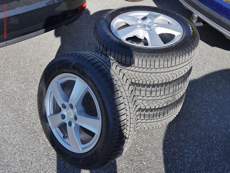 Hyundai Tucson (2018) 1.6 T-GDi 4x4, ČR, AT, LED - fotka 28 z 29