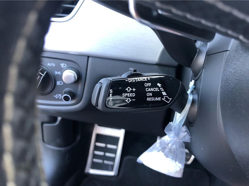 Audi S8 PLUS 4.0 TFSI QUATTRO - fotka 16 z 28