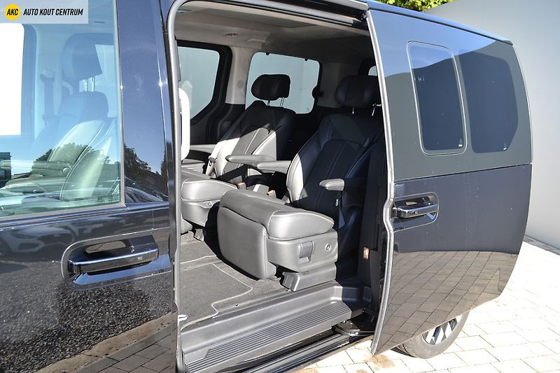 Hyundai Staria 25 HEV 7WG LUXURY - 7 MÍST PAN - fotka 43 z 82