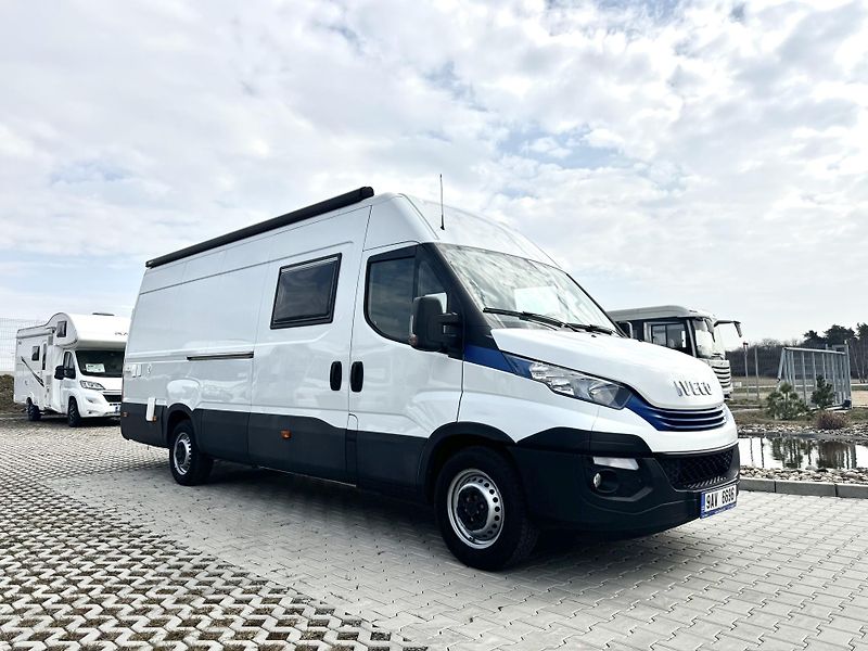 Iveco (2019) prostorná vestavba pro 4, 3,5t - fotografie inzerátu