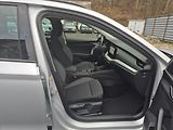 Škoda Octavia ZAMLUVENO ! 2,0TDi 85kw 17ALU - náhled 16