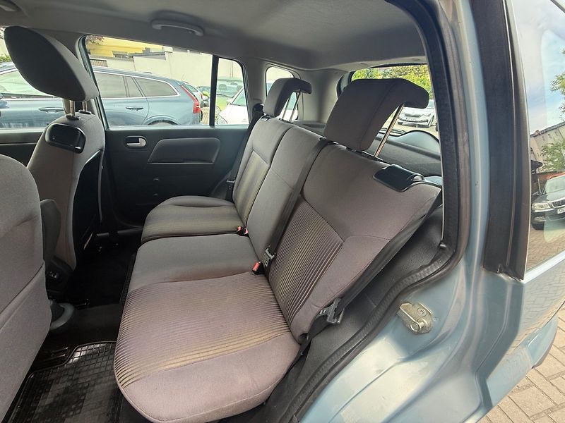 Ford Fusion (2009) 1.4 16V - fotka 10 z 14