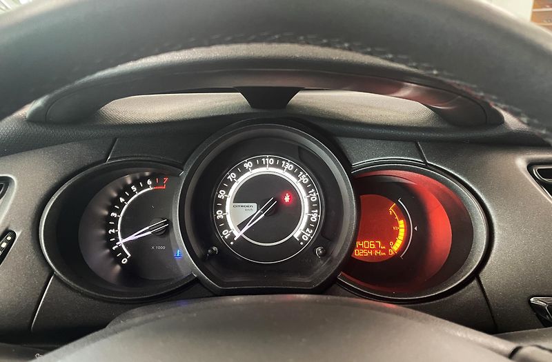 Citroën C3 1.2 VTi 82K Exclusive, ČR - fotka 13 z 20