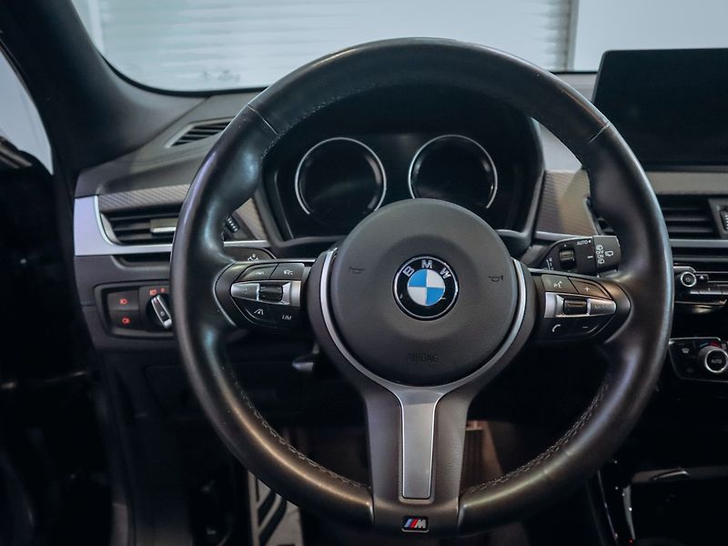 BMW X2 20i xDrive 141 kW M-Sport - fotka 12 z 20